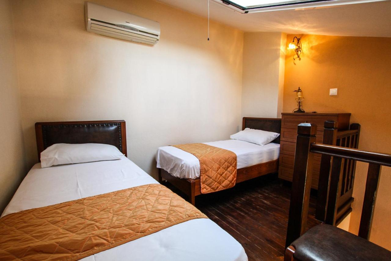 Xenonas Apollon Aparthotel Сарти Екстериор снимка